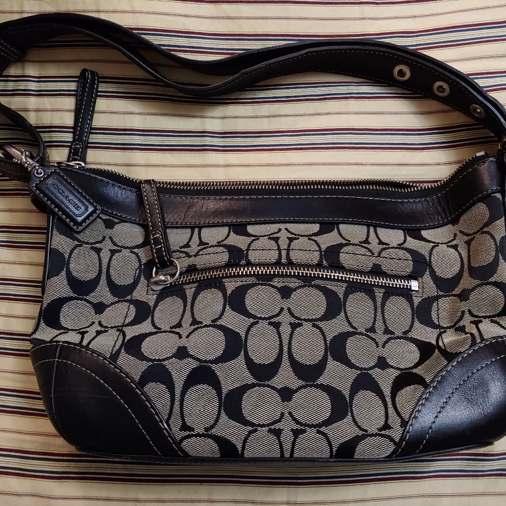 Coach signature series purse